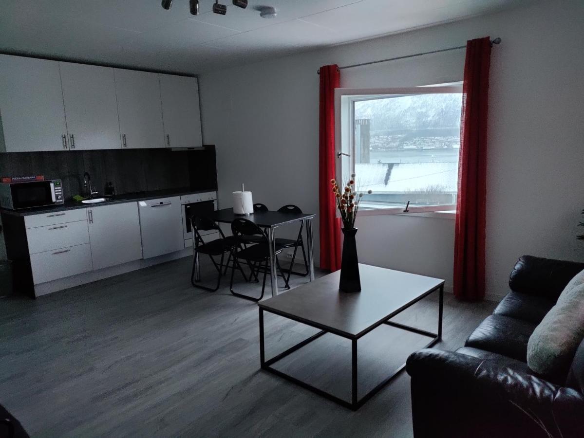 Central Apartament (Adults Only) Tromso Bagian luar foto