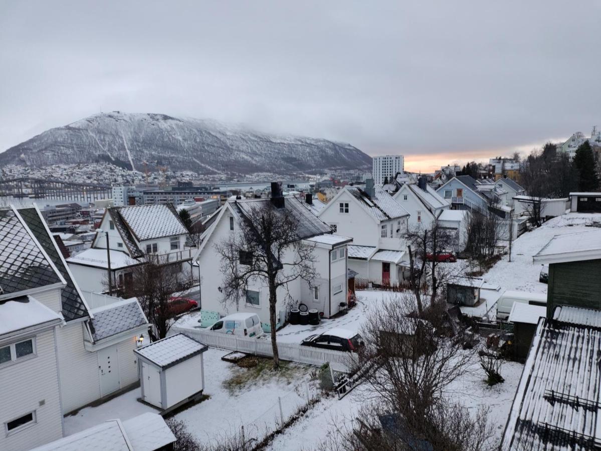 Central Apartament (Adults Only) Tromso Bagian luar foto