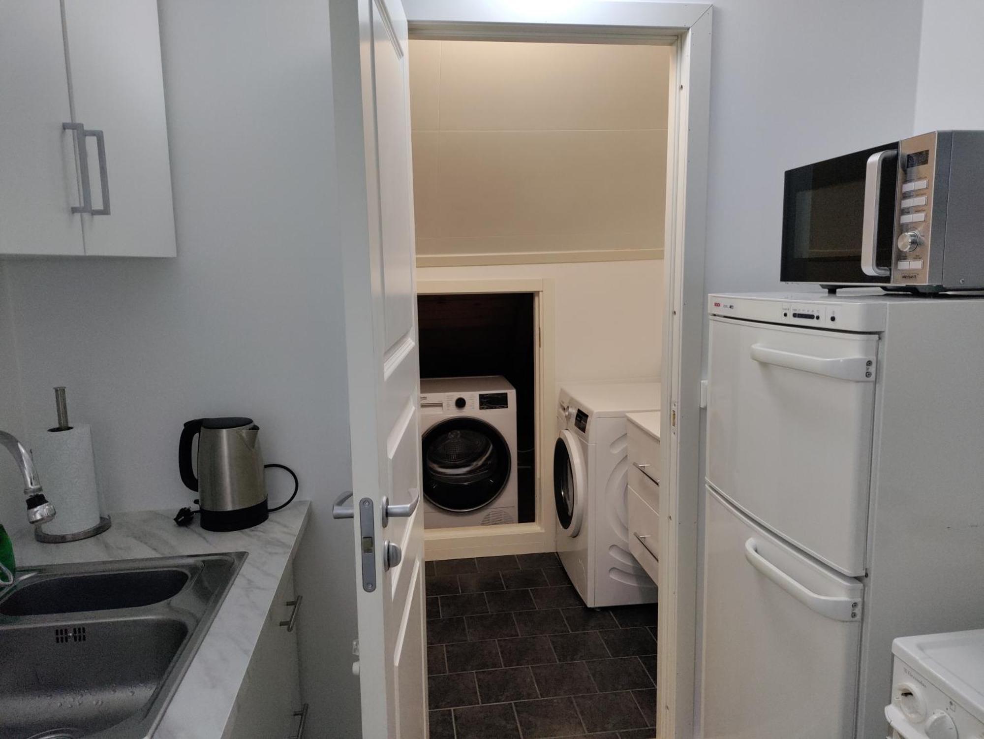 Central Apartament (Adults Only) Tromso Bagian luar foto